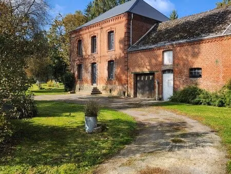 grande maison individuelle + 1 6 ha + dépendances - bien rare