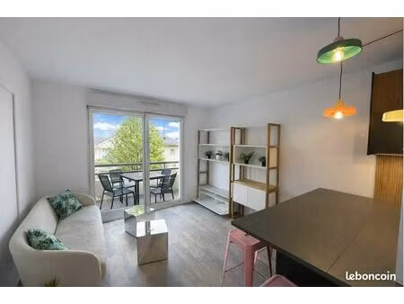 location meublée 2 pièces terrasse 32 m² ascenseur et parking