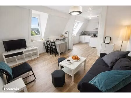 appartement t4 meublé – 53 m² – 3 chambres – rénové – orbec – parking – 750