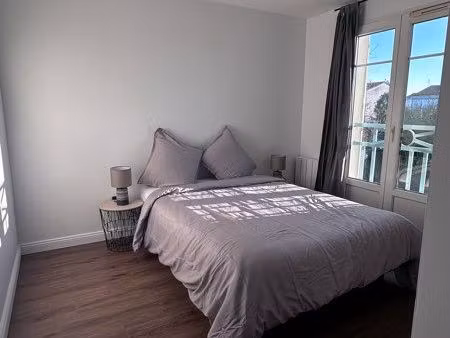 t2 meublé avec places de parking et balcon