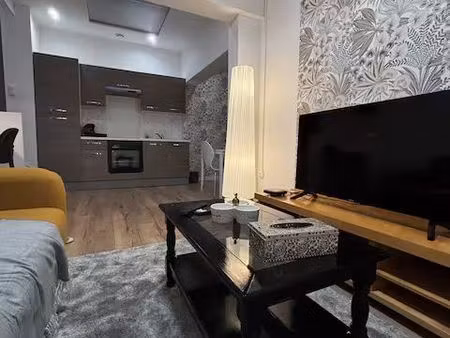 t2 - 35 6 m2 - meublé et équipé - 655 charges comprises