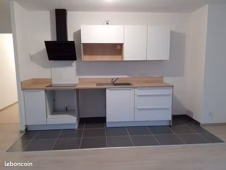 appartement t3 à st brice courcelles