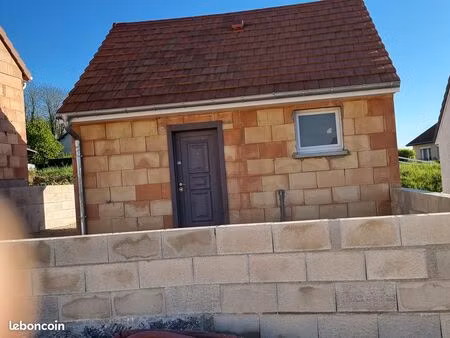 petıte maison ou bureau