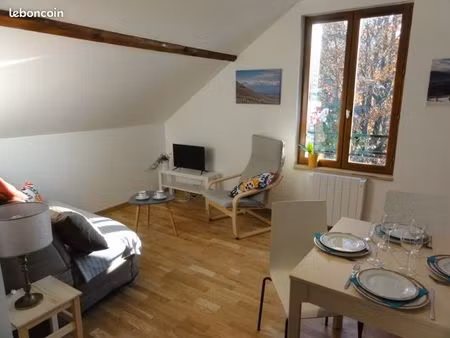 t2-35m2 centre très calme  parking sécurisé  jardin partagé  gare à pied  local vélos