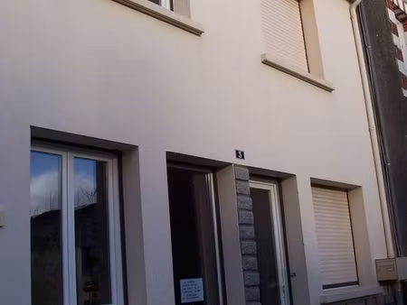 maison - 57 m 2  2 ch + garage -7 kms herbiers