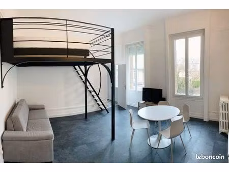 grand studio meublé avec mezzanine à 2 min de la gare