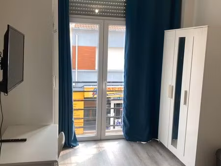 logement lumineux refait 15 m²