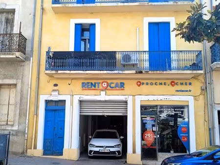 immeuble avec 5 t3 et 1 local commercial