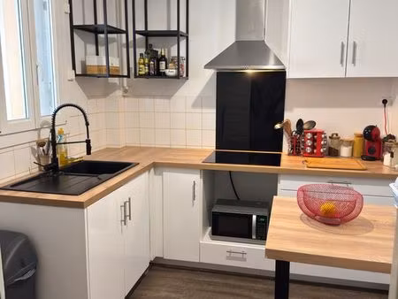 loue quai amiral lalande  appartement 66m² au 3ème étage avec ascenseur