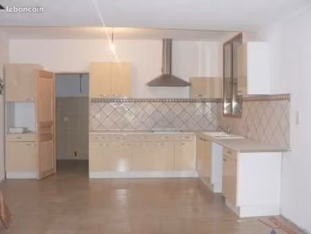 location maison pres de chef boutonne