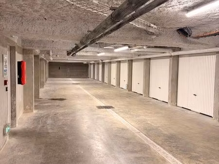 box / garage sécurisé