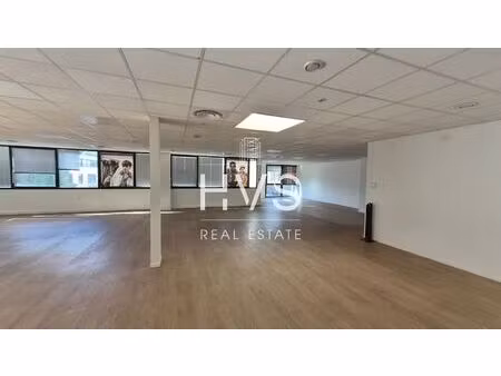 location local professionnel 307m² aix en provence 13290