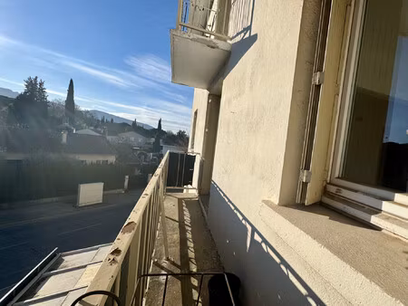 location appartement 4 pièces 63m² brignoles 83170