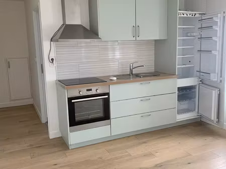 location appartement 2 pièces 33 m2 à saint-quentin