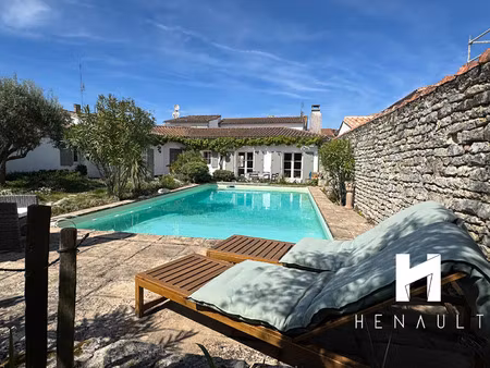 vente maison 8 pièces 207 m² le bois-plage-en-ré (17580)