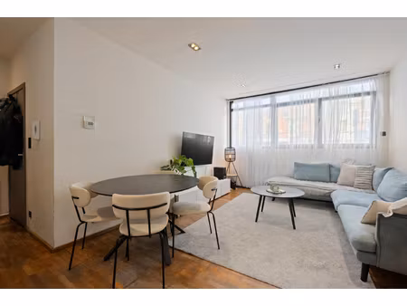 appartement te koop in wilrijk met 2 slaapkamers