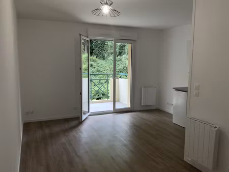 studio de 21 m2 au 2eme etage proche du centre-ville