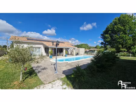 ensemble immobilier de deux maisons