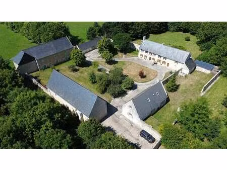 vente maison à tour-en-bessin (14400) : à vendre / 282m² tour-en-bessin