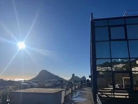 bureau de prestige de 117 m2 en location - villeneuve-loubet  france