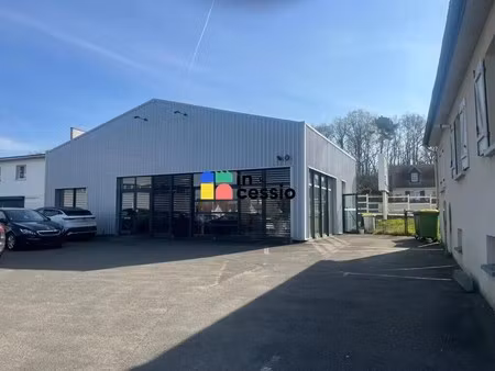 location local d'activités 230 m²