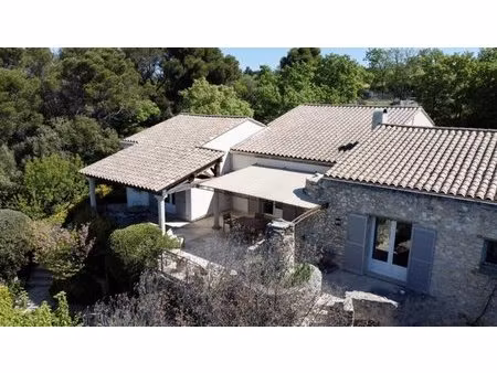 magnifique villa de standing avec vue à venasque