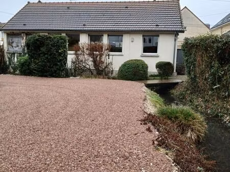 location local professionnel 120m² troyes 10000