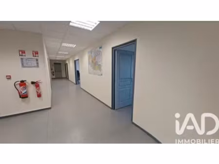 murs commerciaux à menneville (62240)