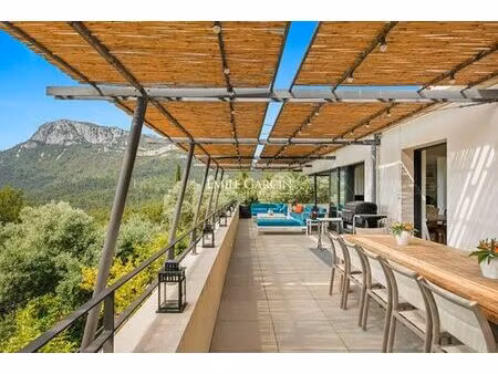 maison de 8 pièces de luxe en location à solliès-ville  france