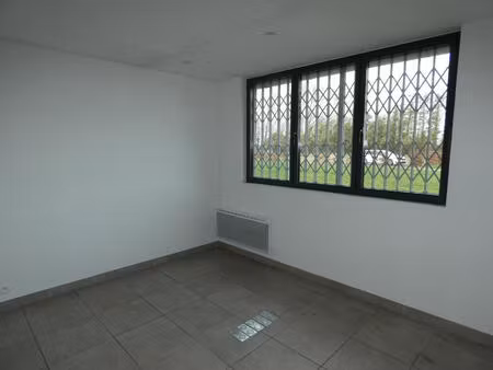 achat local commercial 2 375m² wormhout 59470