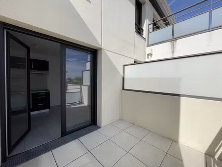 appartement t2 – 1 chambre – balcon & parking – basse-goulaine centre