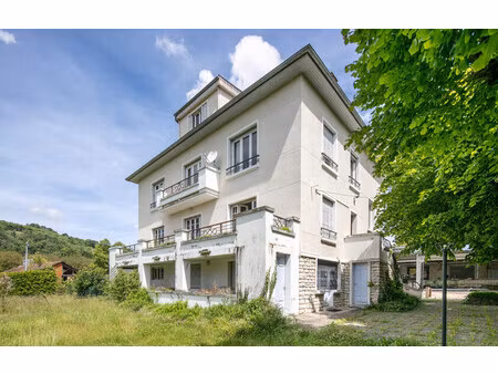 maison de 370 m² à chatte - 186 000 €