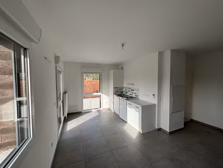 location appartement 1 pièce 24m² amiens 80000