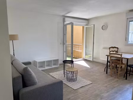 vente appartement 2 pièces 49 m² avignon (84000)