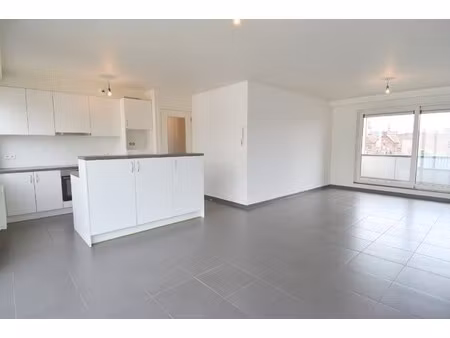 instapklaar 2-slaapkamerappartement op toplocatie nabij het centrum van kortrijk