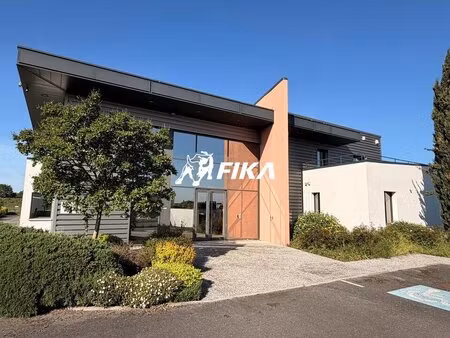 location bureaux 470 m² à 949 m²