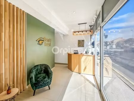 vente commerce 65 m²