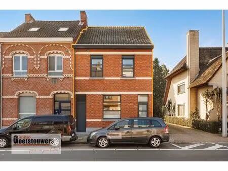 huis te koop in hoevenen met 2 slaapkamers