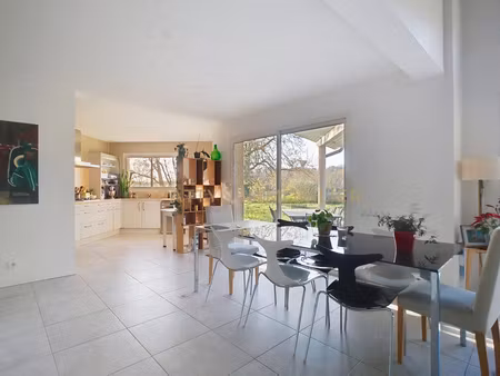 civrieux (01390) – villa contemporaine 145 m² – terrain 1400 m² – calme absolu