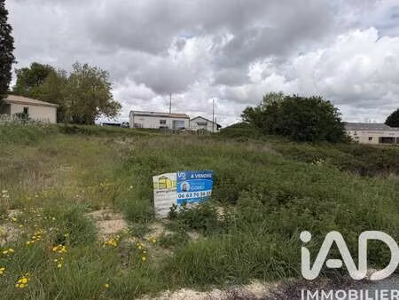 vente terrain à chamouillac (17130) : à vendre / 1015m² chamouillac