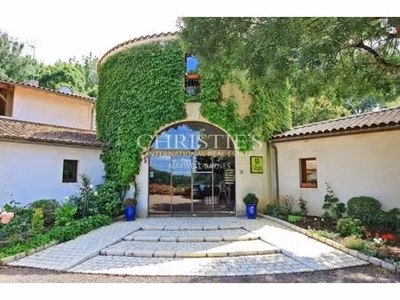 maison de luxe de 1300 m2 en vente mosnac  france