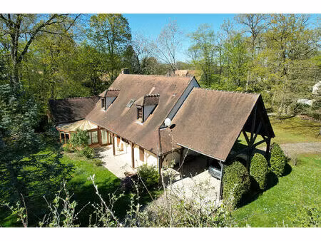 vente maison 6 pièces  196.00m²  triel