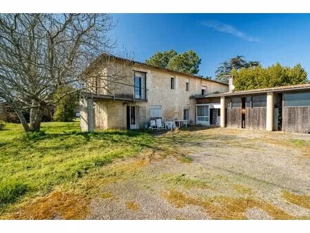 maison de 7 pièces de 260 m² à tresses