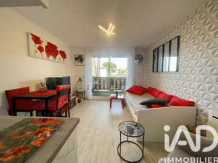 vente appartement t1 piscine à roquebrune-sur-argens (83380) : à vendre t1 piscine / 20m² 