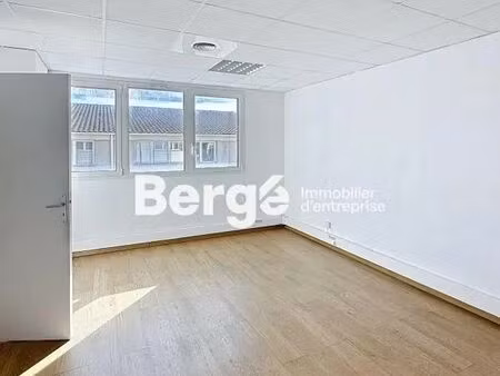 location bureaux 56 m²