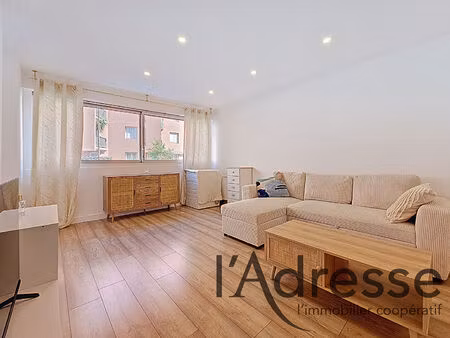 location appartement 1 pièce  28.00m²  mandelieu