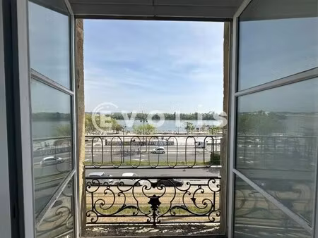 location bureaux 805 m² à 3 685 m²