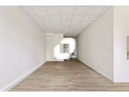 location bureaux 71 m² à 171 m²