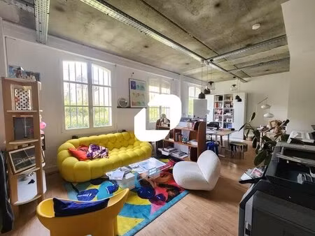 location bureaux 99 m²