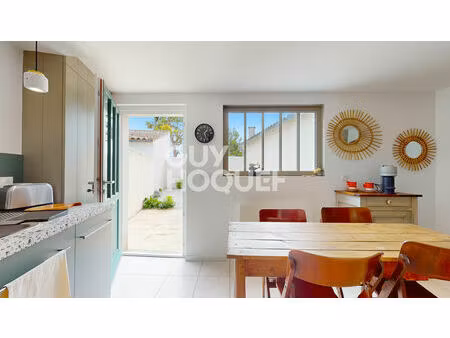 charmante maison à la flotte 4 pièce(s)